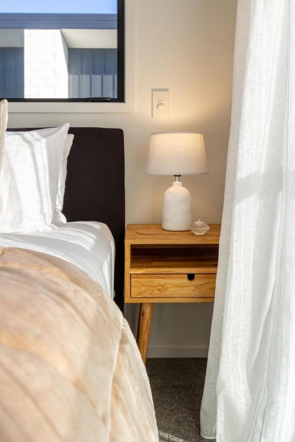 Walk To Riverside Market 4 Bed 4 Bath With Car Park Christchurch Exterior photo